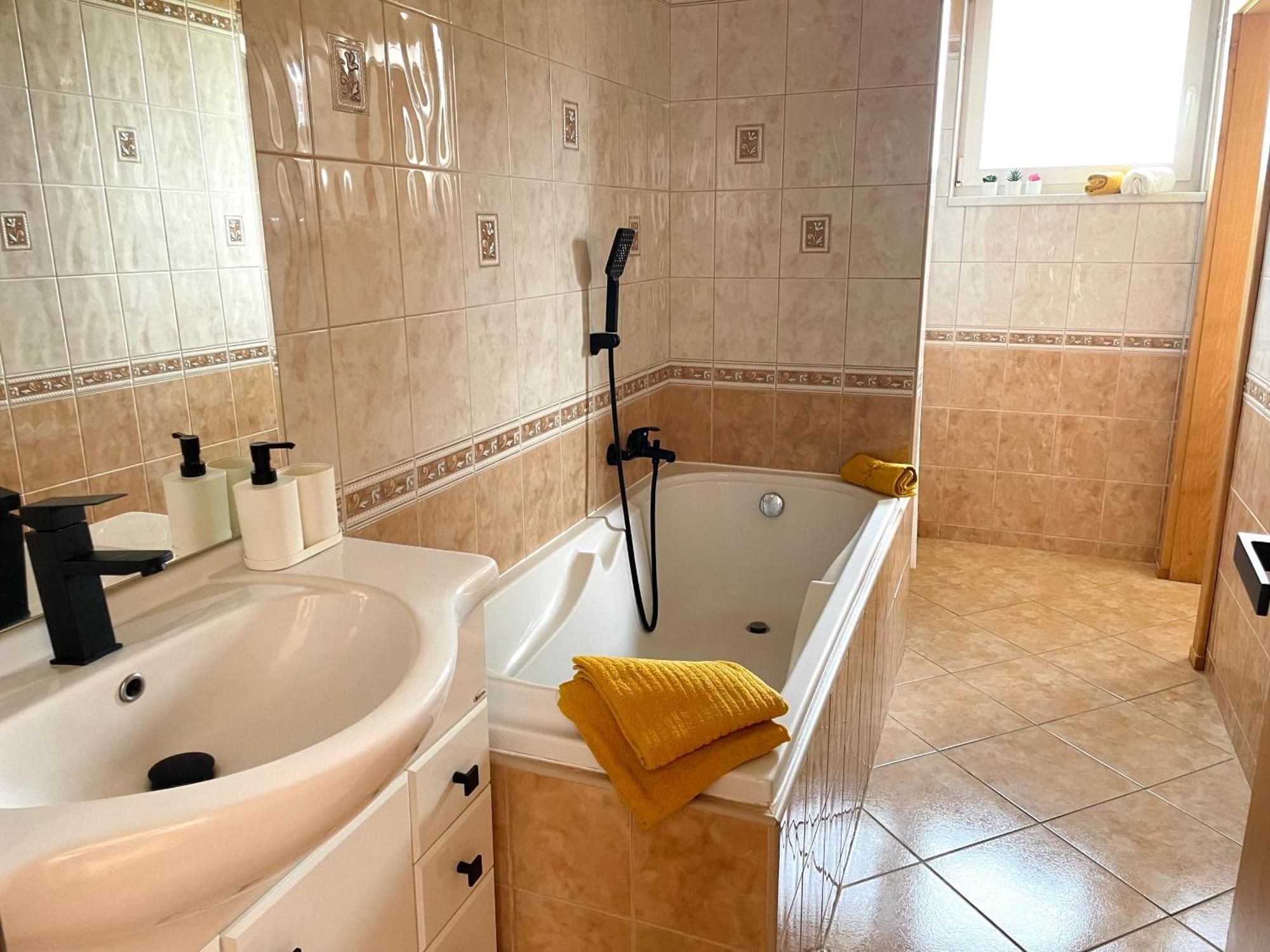 M.F. Apartment Znojmo Ngoại thất bức ảnh